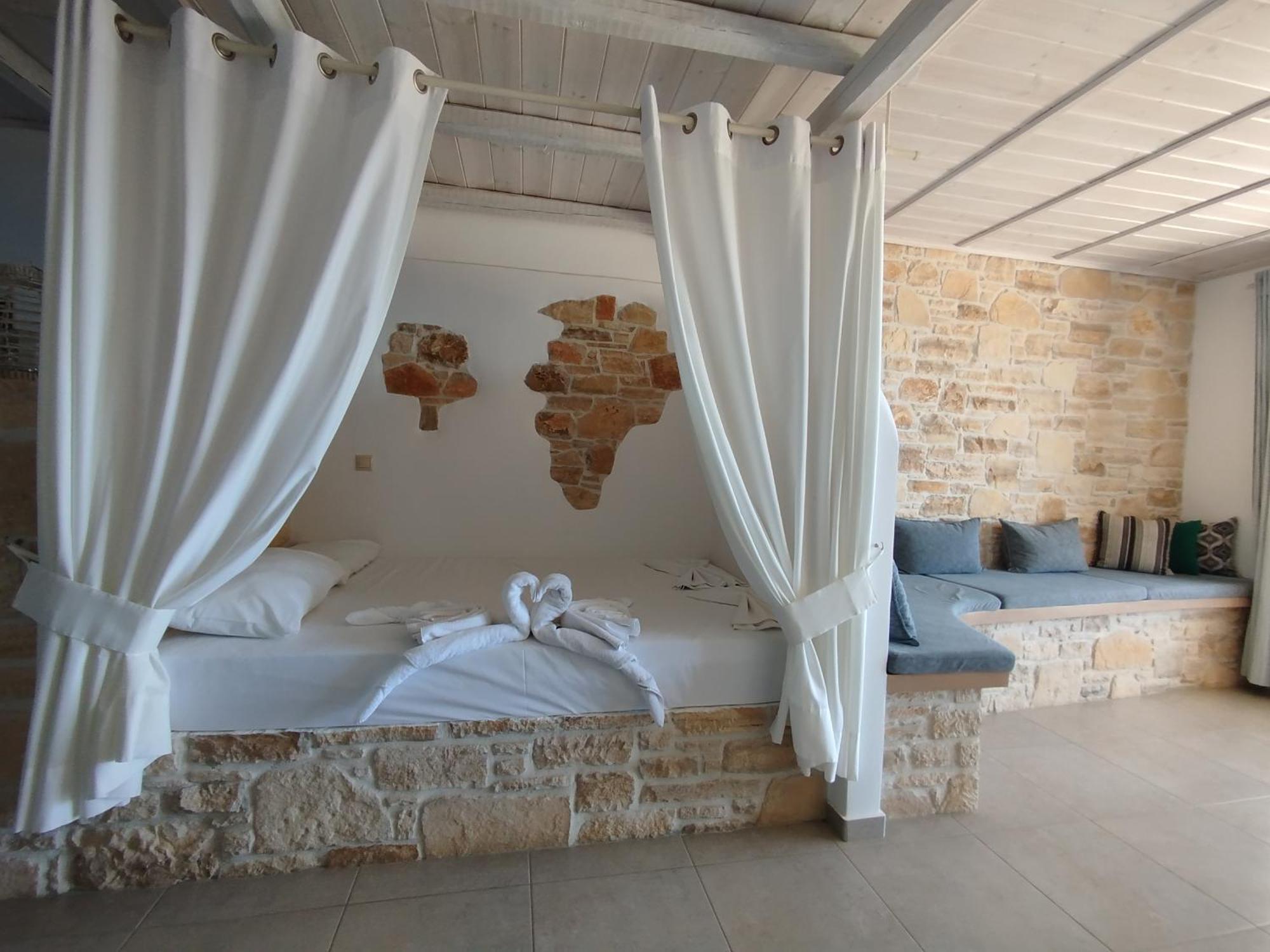 Alexena Apartments Agia Galini Екстериор снимка